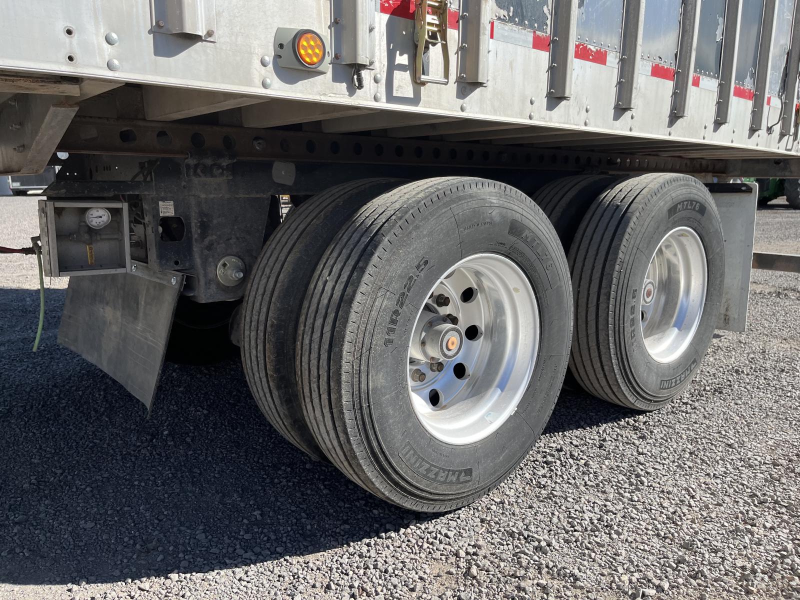 ./imagenes/INVOICE/2019/16692/CAJA DE PISO MOVIL IMCO TRAILERS (7).JPG